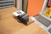 Lot 13 - 4INCH BENCH VICE (VAT applicable)