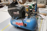 Lot 120 - 240V AIR MASTER TIGER PORTABLE COMPRESSOR (VAT applicable)