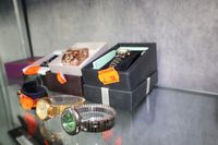 Collectables & Curio.