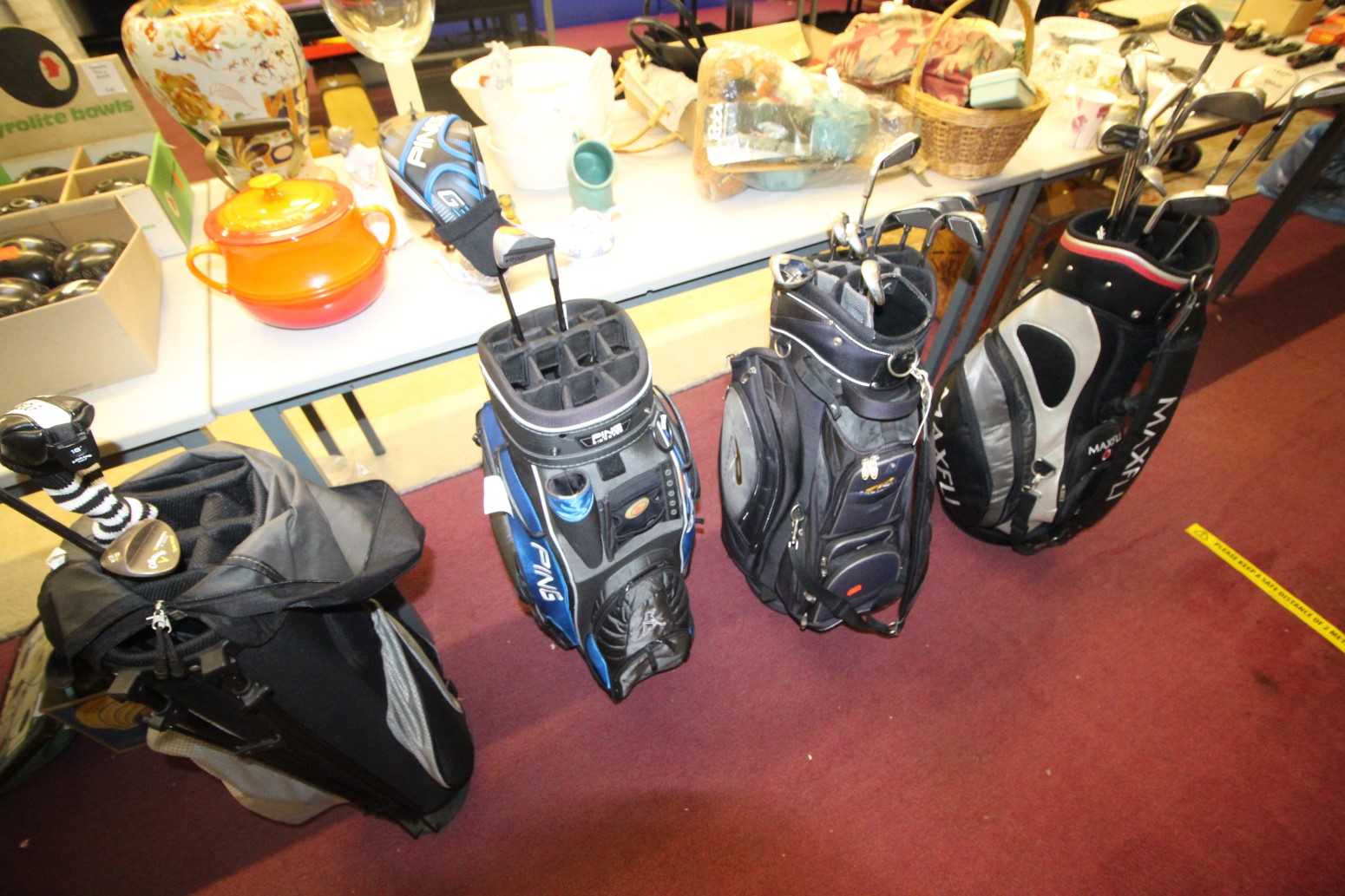 3 GOLF BAGS AND CLUBS £130