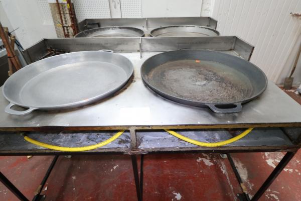 Look out for these 2 x large paella pans & burner in our 7th oct catering auction. Still open for entries.